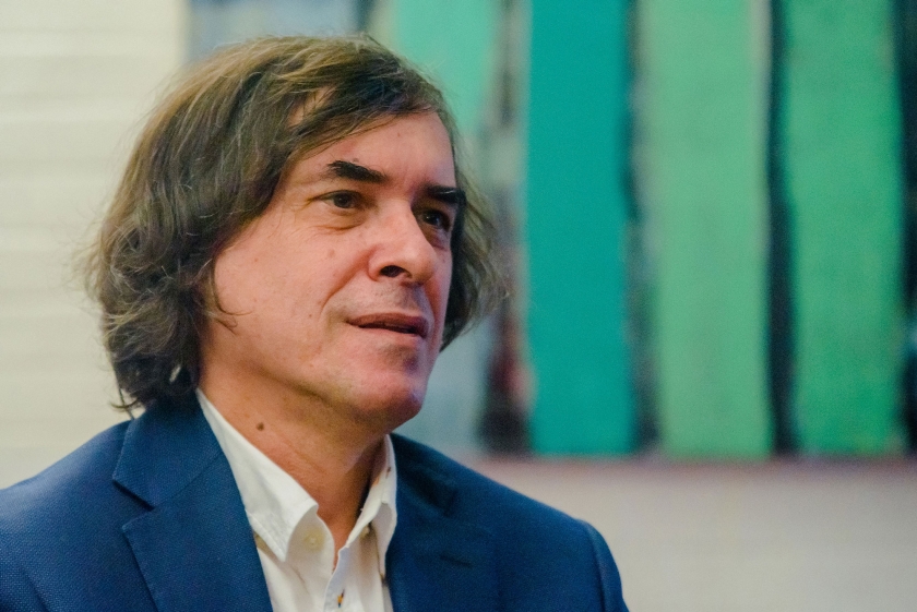 &Mu;ί&rho;&tau;&sigma;&epsilon;&alpha; &Kappa;&alpha;&rho;&tau;&alpha;&rho;έ&sigma;&kappa;&omicron;&upsilon;. Ό&tau;&alpha;&nu; &omicron;&iota; &pi;&omicron;&iota;&eta;&tau;έ&sigmaf; &gamma;ί&nu;&omicron;&nu;&tau;&alpha;&iota; &sigma;&upsilon;&gamma;&gamma;&rho;&alpha;&phi;&epsilon;ί&sigmaf;