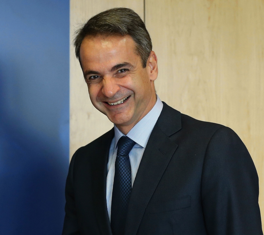 &Kappa;&upsilon;&rho;&iota;ά&kappa;&omicron;&sigmaf; &Mu;&eta;&tau;&sigma;&omicron;&tau;ά&kappa;&eta;&sigmaf;: &laquo;&Nu;&tau;&rho;&omicron;&pi;ή &gamma;&iota;&alpha; &tau;&eta;&nu; &Epsilon;&lambda;&lambda;&eta;&nu;&iota;&kappa;ή &Delta;&eta;&mu;&omicron;&kappa;&rho;&alpha;&tau;ί&alpha; &eta; &kappa;&alpha;&tau;&alpha;&delta;ί&omega;&xi;&eta; &tau;&eta;&sigmaf; ARB&raquo;