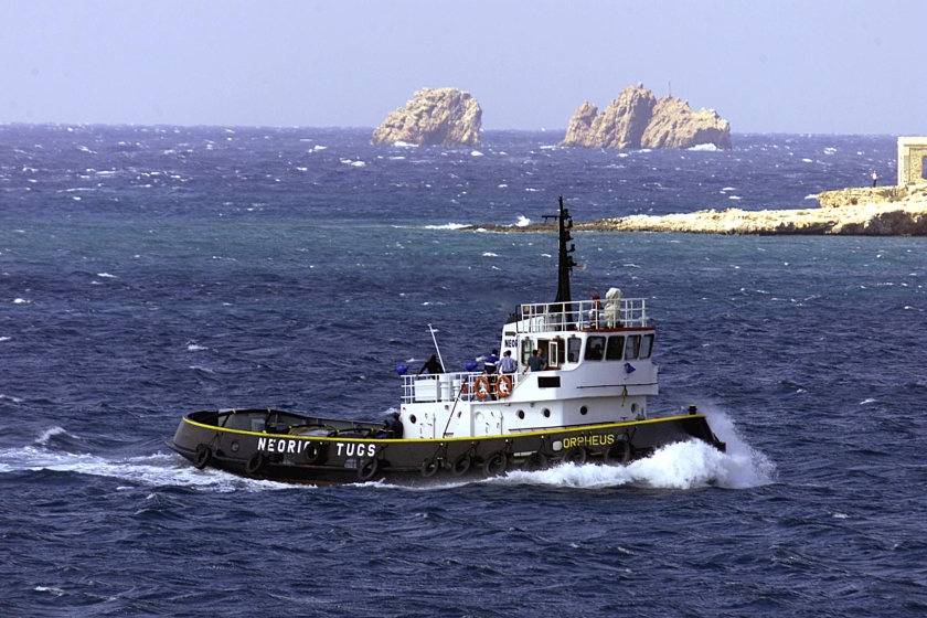 &Rho;&upsilon;&mu;&omicron;&upsilon;&lambda;&kappa;ό &kappa;&omicron;&nu;&tau;ά &sigma;&tau;&omicron; &nu;&alpha;&upsilon;ά&gamma;&iota;&omicron; &tau;&omicron;&upsilon; &laquo;&Epsilon;&xi;&pi;&rho;έ&sigmaf; &Sigma;ά&mu;&iota;&nu;&alpha;&raquo;, &tau;&omicron; &omicron;&pi;&omicron;ί&omicron; &mu;&epsilon;&tau;έ&phi;&epsilon;&rho;&epsilon; &tau;&omicron;&upsilon;&sigmaf; &delta;ύ&tau;&epsilon;&sigmaf; &gamma;&iota;&alpha; &upsilon;&pi;&omicron;&theta;&alpha;&lambda;ά&sigma;&sigma;&iota;&alpha; έ&rho;&epsilon;&upsilon;&nu;&alpha;, 28 &Sigma;&epsilon;&pi;&tau;&epsilon;&mu;&beta;&rho;ί&omicron;&upsilon; 2000. &copy; &Alpha;&Pi;&Epsilon;-&Mu;&Pi;&Epsilon; / &Beta;. &Beta;&alpha;&rho;&delta;&omicron;&upsilon;&lambda;ά&kappa;&eta;&sigmaf;