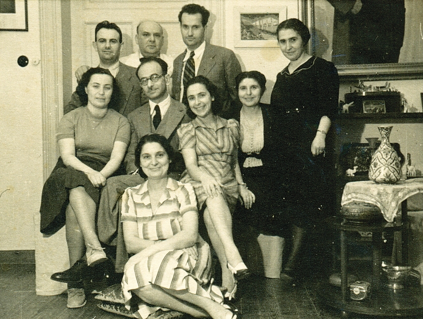 &Epsilon;&rho;&omega;&tau;&epsilon;&upsilon;&mu;έ&nu;&omicron;&sigmaf; &mu;&epsilon; &tau;&eta; &zeta;&omega;ή