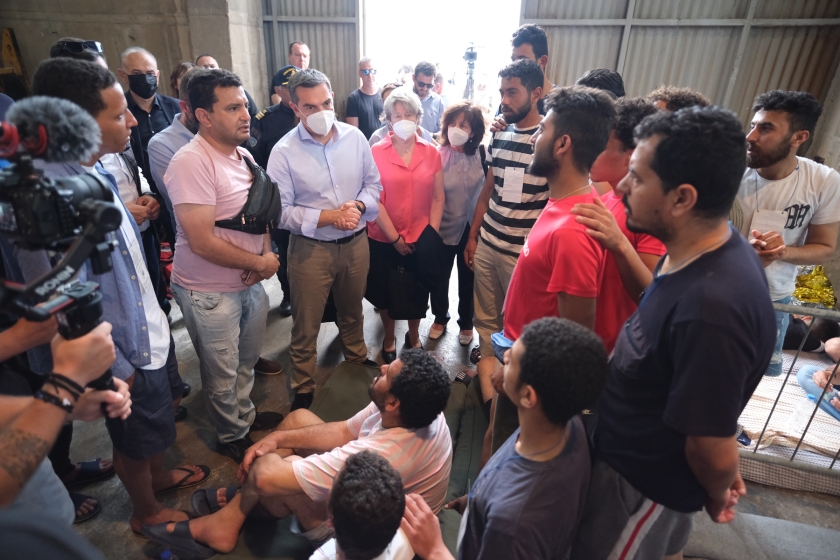 &Omicron; &Tau;&sigma;ί&pi;&rho;&alpha;&sigmaf; &sigma;&tau;&eta;&nu; &Kappa;&alpha;&lambda;&alpha;&mu;ά&tau;&alpha; &epsilon;&pi;&iota;&sigma;&kappa;έ&phi;&theta;&eta;&kappa;&epsilon; &sigma;&tau;&iota;&sigmaf; 15 &Iota;&omicron;&upsilon;&nu;ί&omicron;&upsilon; &tau;&omicron;&nu; &chi;ώ&rho;&omicron; ό&pi;&omicron;&upsilon; &pi;&rho;&omicron;&sigma;&omega;&rho;&iota;&nu;ά &delta;&iota;έ&mu;&epsilon;&nu;&alpha;&nu; &delta;&iota;&alpha;&sigma;&omega;&theta;έ&nu;&tau;&epsilon;&sigmaf; &mu;&epsilon;&tau;&alpha;&nu;ά&sigma;&tau;&epsilon;&sigmaf; &mu;&epsilon;&tau;ά &tau;&omicron; &pi;&omicron;&lambda;ύ&nu;&epsilon;&kappa;&rho;&omicron; &nu;&alpha;&upsilon;ά&gamma;&iota;&omicron; &sigma;&tau;&alpha; &delta;&iota;&epsilon;&theta;&nu;ή ύ&delta;&alpha;&tau;&alpha; &alpha;&nu;&omicron;&iota;&chi;&tau;ά &tau;&eta;&sigmaf; &Pi;ύ&lambda;&omicron;&upsilon;. &Eta; &pi;&rho;&omicron;&sigma;&pi;ά&theta;&epsilon;&iota;ά &tau;&omicron;&upsilon; ή&tau;&alpha;&nu; &nu;&alpha; &epsilon;&rho;&gamma;&alpha;&lambda;&epsilon;&iota;&omicron;&pi;&omicron;&iota;ή&sigma;&epsilon;&iota; &tau;&omicron;&upsilon;&sigmaf; &delta;&upsilon;&sigma;&tau;&upsilon;&chi;&iota;&sigma;&mu;έ&nu;&omicron;&upsilon;&sigmaf; &alpha;&nu;&theta;&rho;ώ&pi;&omicron;&upsilon;&sigmaf; &gamma;&iota;&alpha; &nu;&alpha; &sigma;&upsilon;&kappa;&omicron;&phi;&alpha;&nu;&tau;ή&sigma;&epsilon;&iota; &tau;&omicron; &Lambda;&iota;&mu;&epsilon;&nu;&iota;&kappa;ό &kappa;&alpha;&iota; &tau;&eta;&nu; &Epsilon;&lambda;&lambda;ά&delta;&alpha;. &Alpha;&Pi;&Epsilon;-&Mu;&Pi;&Epsilon; / &Gamma;&rho;&alpha;&phi;&epsilon;ί&omicron; &Tau;ύ&pi;&omicron;&upsilon; &Sigma;&Upsilon;&Rho;&Iota;&Zeta;&Alpha; / Andrea Bonetti